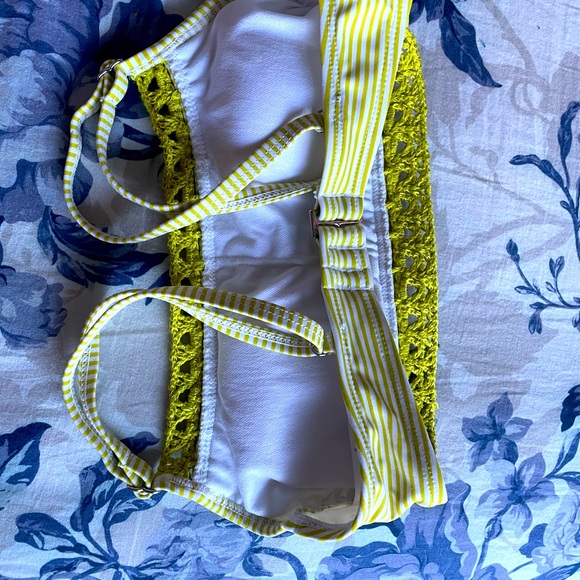 Bathing suit top - Picture 2 of 4